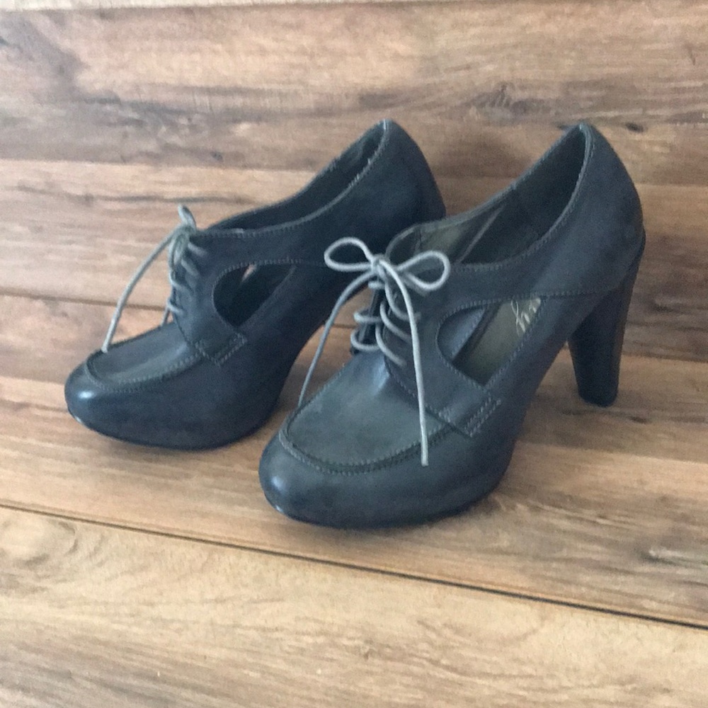 Oxford Heels